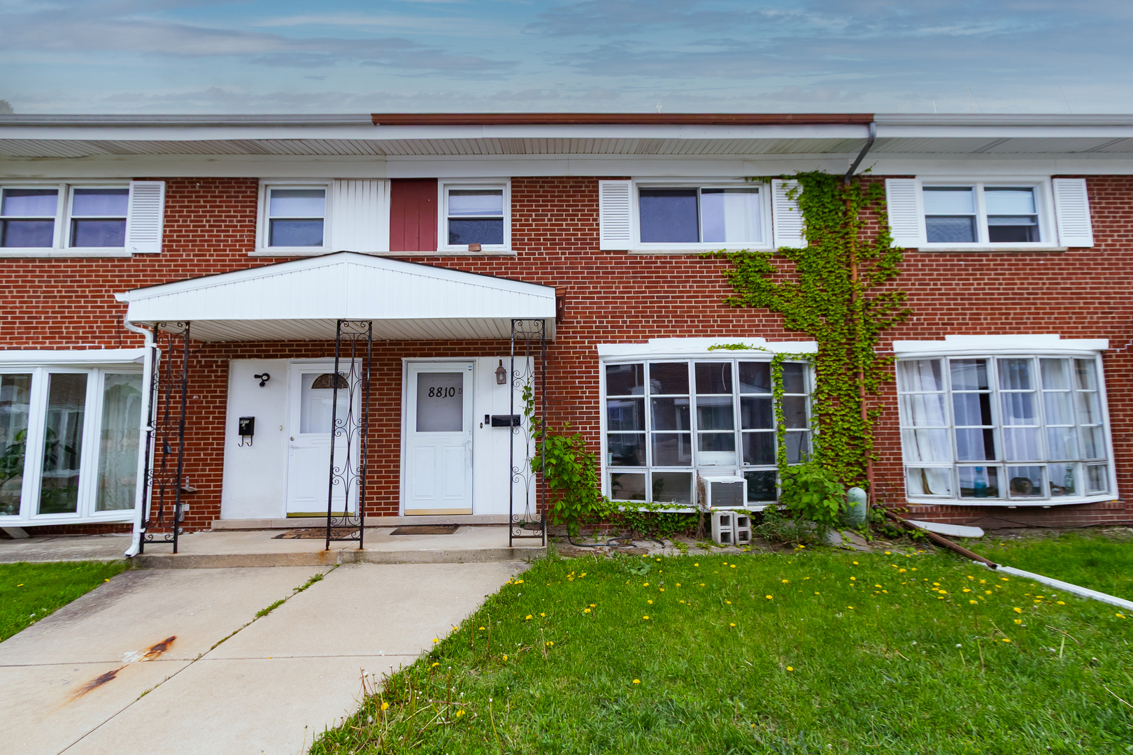 8810 Robin Drive Des Plaines IL 60016