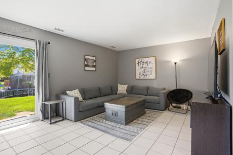 811 Westbury Drive Algonquin IL 60102