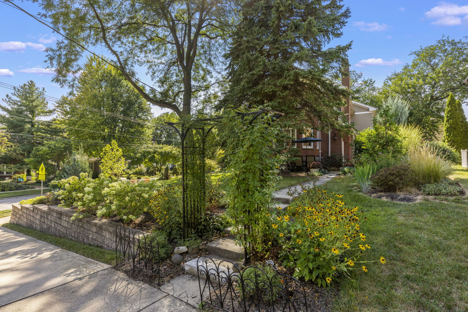 388 Hill Avenue Glen Ellyn IL 60137