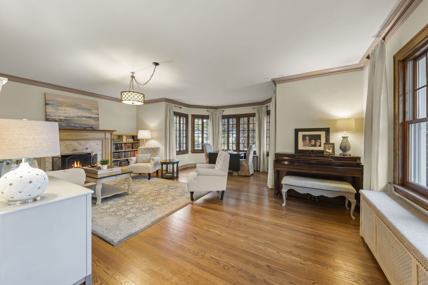 388 Hill Avenue Glen Ellyn IL 60137