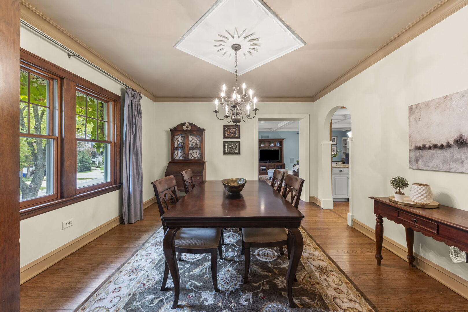 388 Hill Avenue Glen Ellyn IL 60137