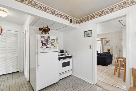 951 Hemlock Street Deerfield IL 60015