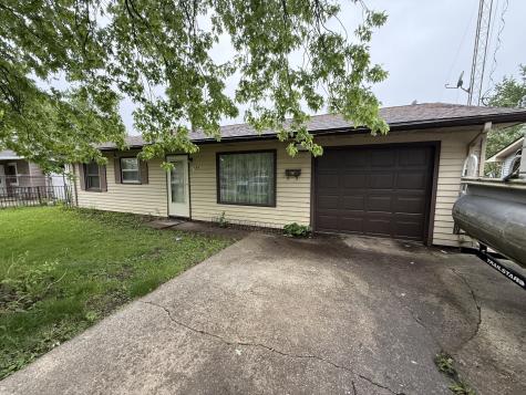 141 South Oakdale Avenue Kankakee IL 60901
