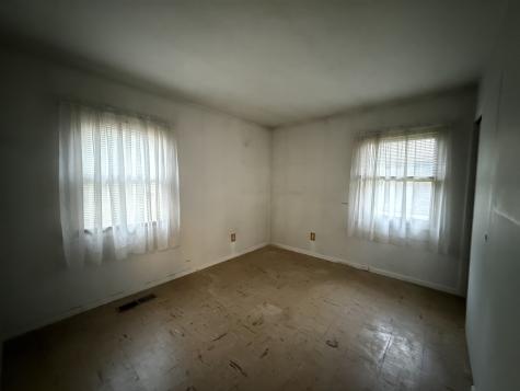 141 South Oakdale Avenue Kankakee IL 60901