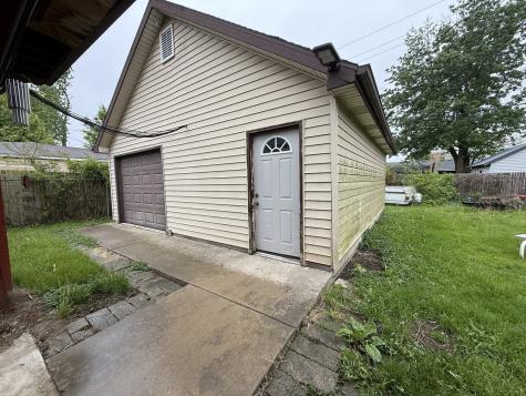 141 South Oakdale Avenue Kankakee IL 60901