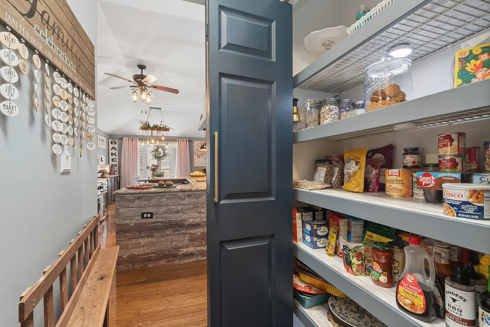 437 North Kevin Drive Addison IL 60101