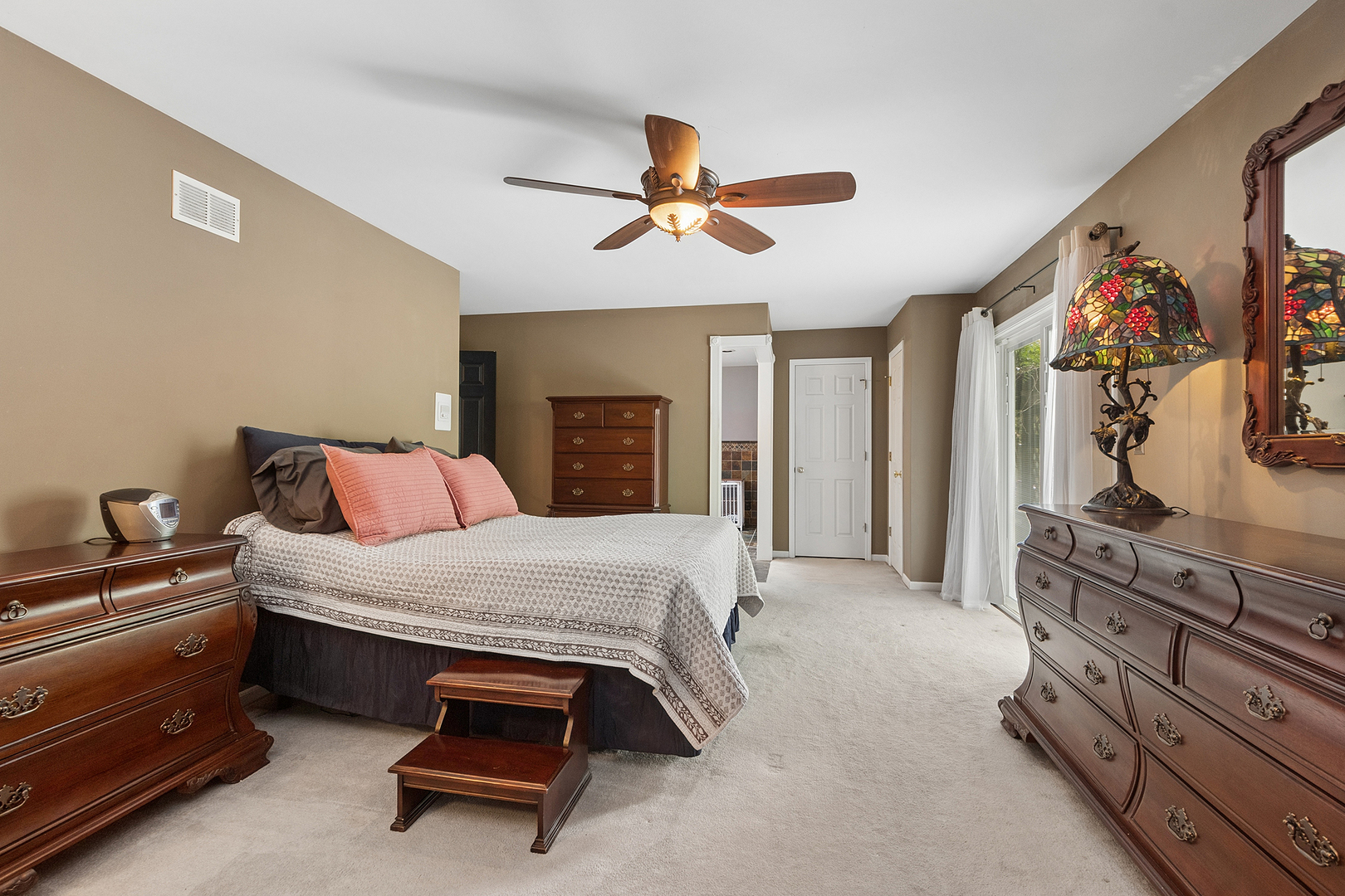 437 North Kevin Drive Addison IL 60101