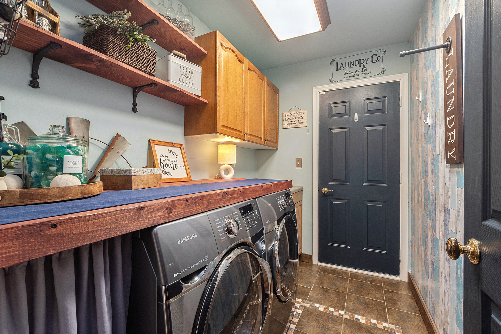 437 North Kevin Drive Addison IL 60101