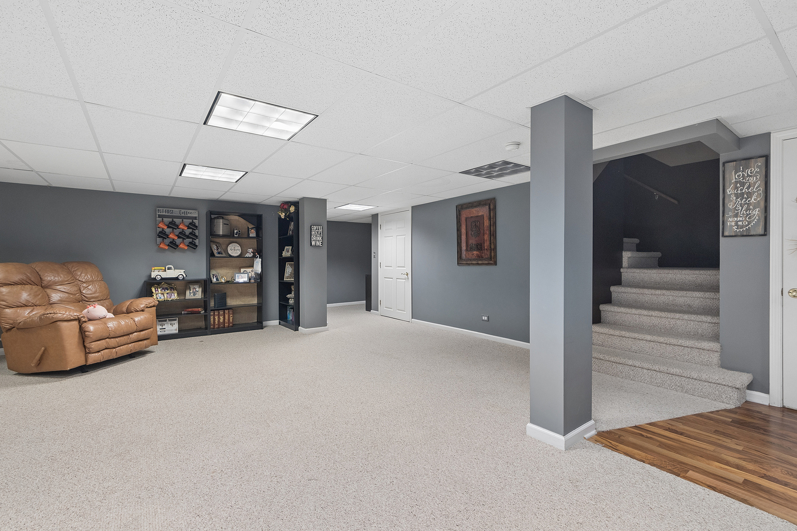 437 North Kevin Drive Addison IL 60101