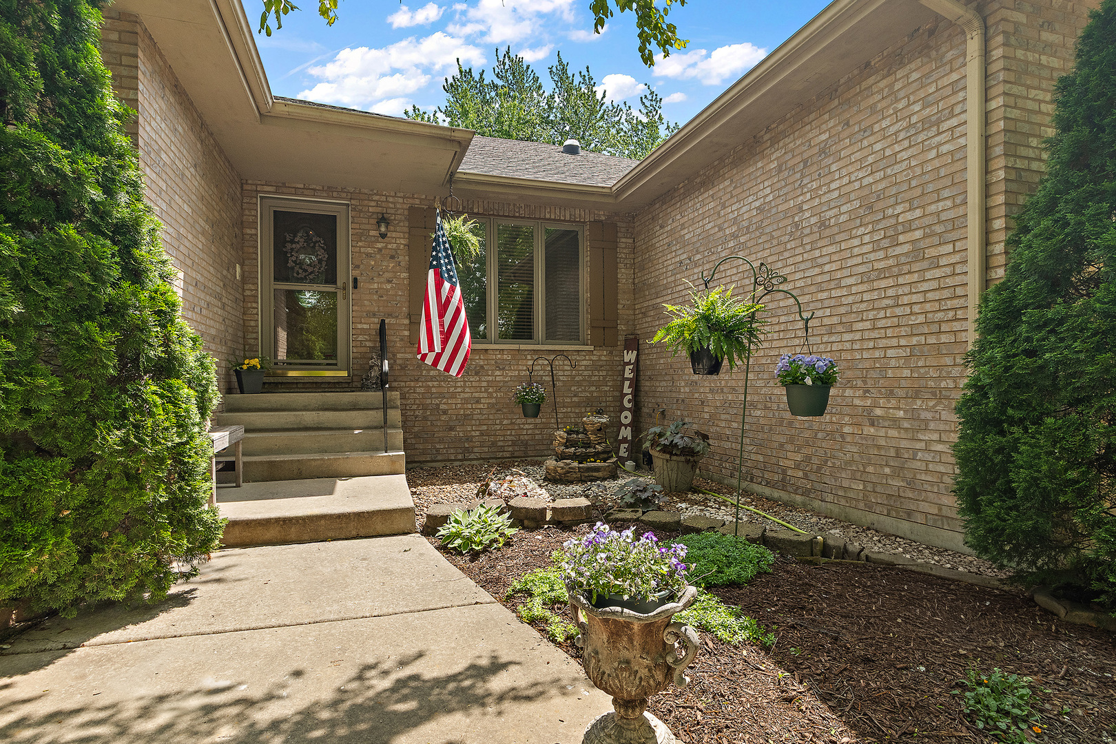 437 North Kevin Drive Addison IL 60101