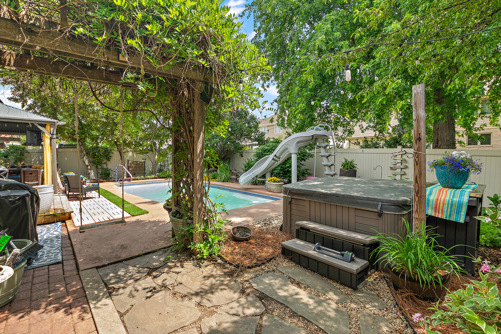437 North Kevin Drive Addison IL 60101