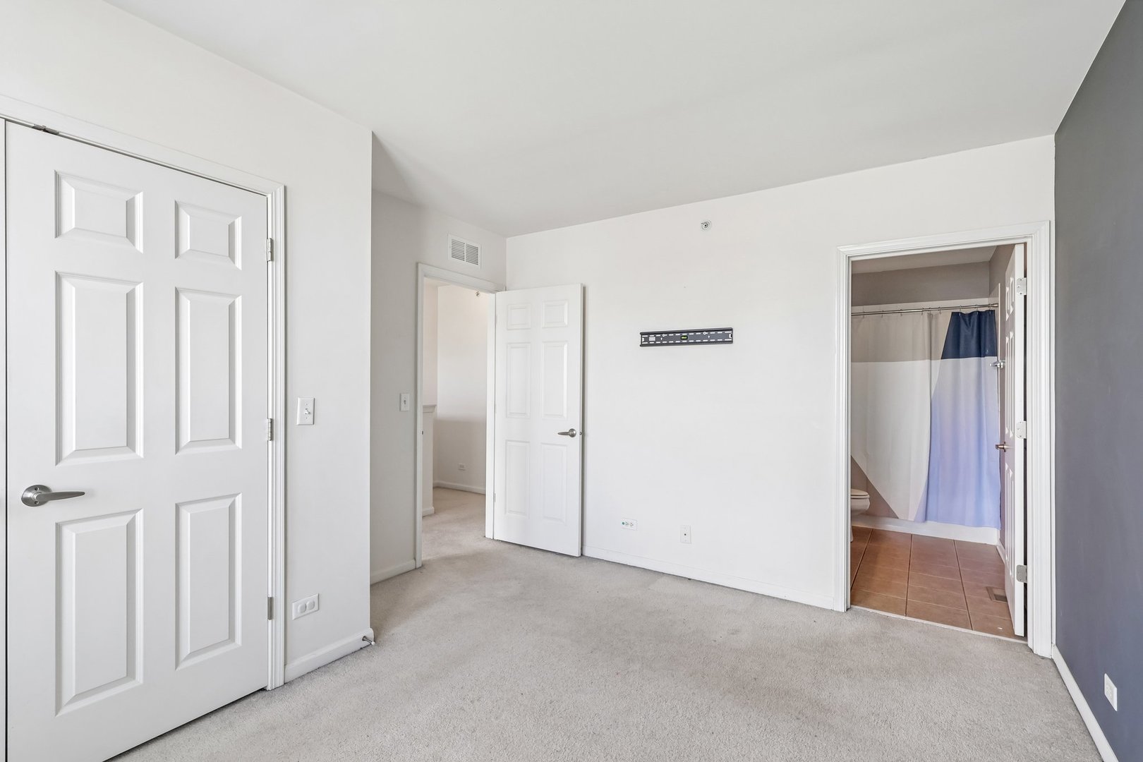 5241 West Galewood Avenue Chicago IL 60639