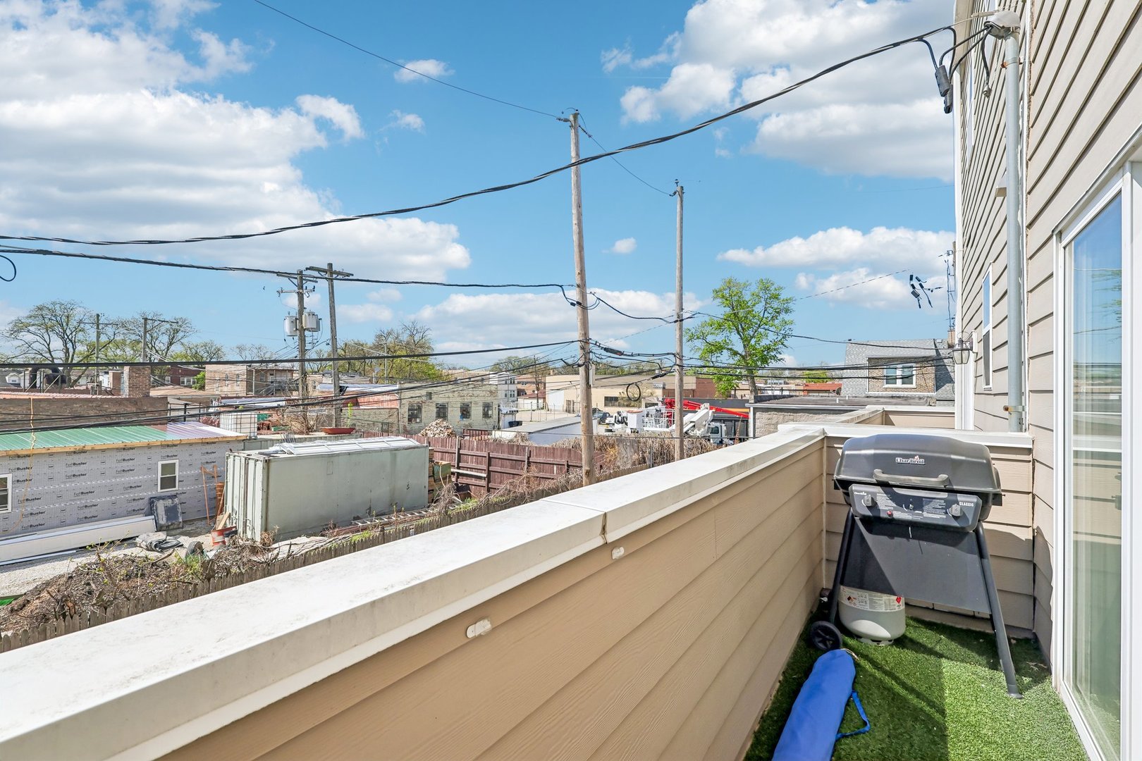 5241 West Galewood Avenue Chicago IL 60639
