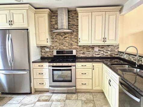 616 Claridge Circle Hoffman Estates IL 60169