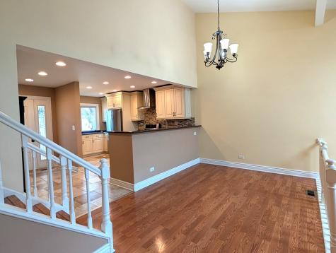 616 Claridge Circle Hoffman Estates IL 60169