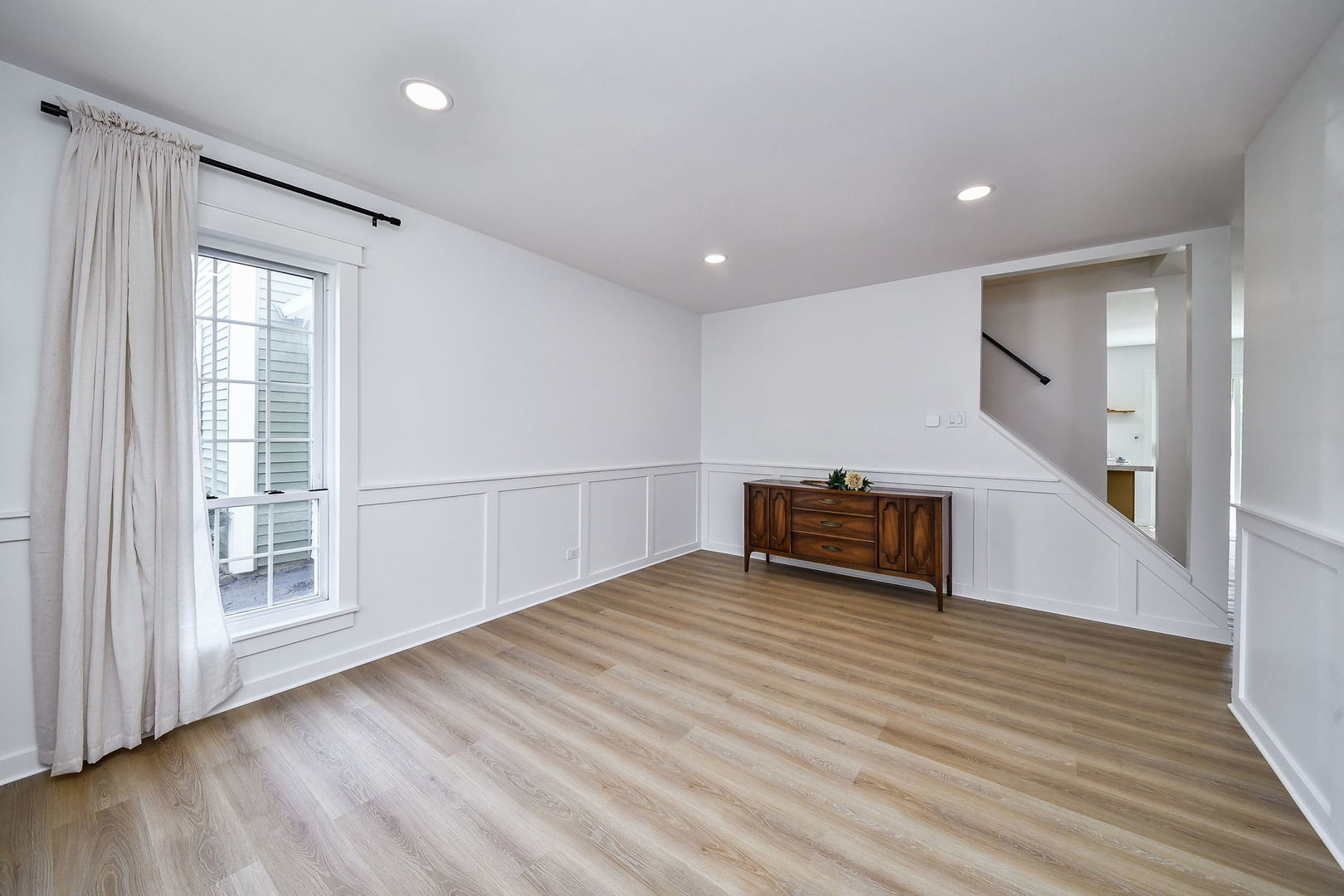 29W475 Candlewood Lane Warrenville IL 60555