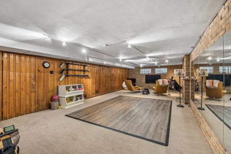 610 North Oak Park Avenue Oak Park IL 60302