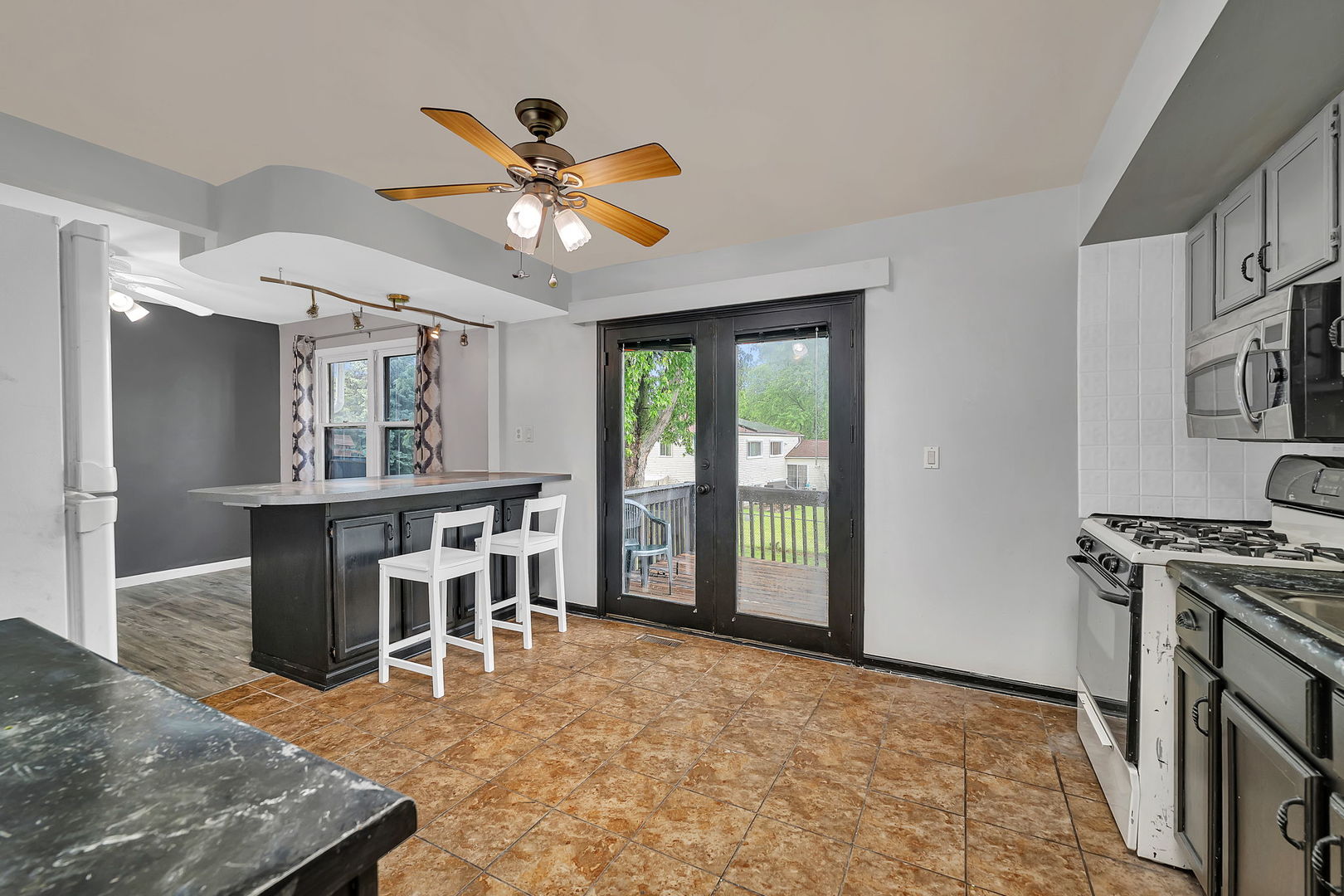 551 Falconridge Way Bolingbrook IL 60440