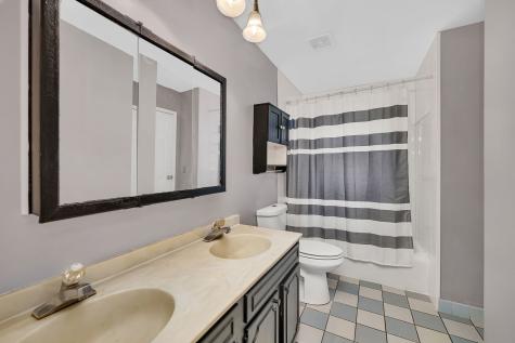 551 Falconridge Way Bolingbrook IL 60440