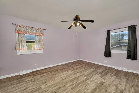 551 Falconridge Way Bolingbrook IL 60440