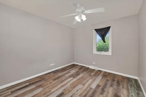 551 Falconridge Way Bolingbrook IL 60440
