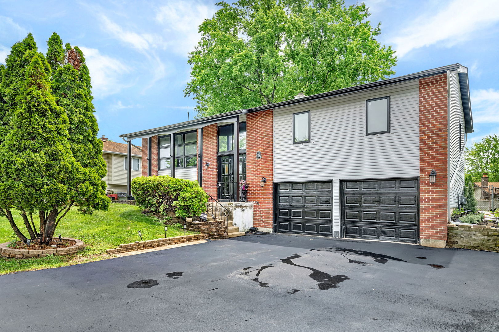 551 Falconridge Way Bolingbrook IL 60440