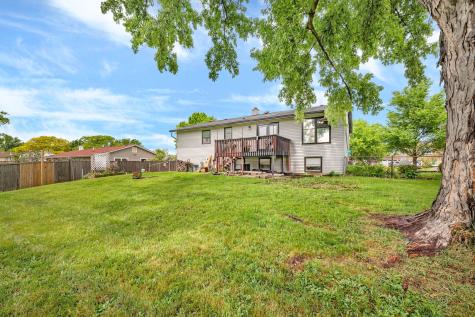 551 Falconridge Way Bolingbrook IL 60440