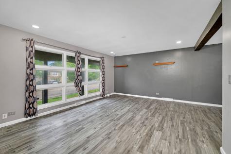 551 Falconridge Way Bolingbrook IL 60440