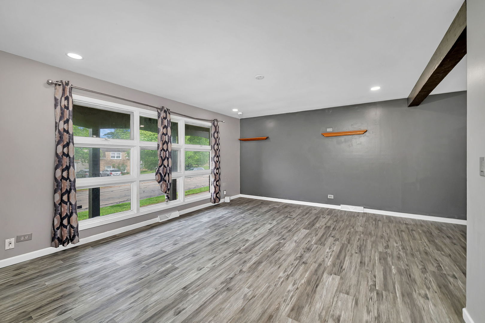 551 Falconridge Way Bolingbrook IL 60440