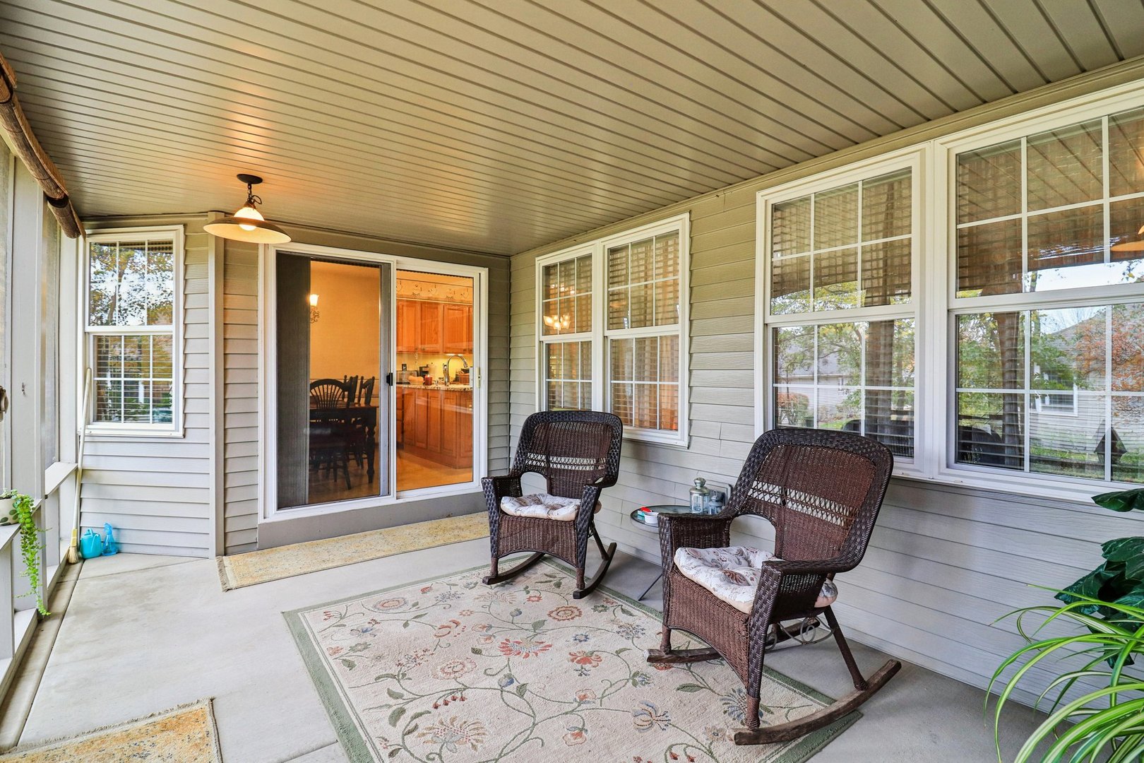 1923 Schomer Court Aurora IL 60505