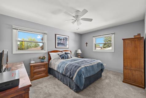 632 Polynesian Drive Des Plaines IL 60016