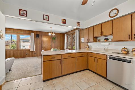 632 Polynesian Drive Des Plaines IL 60016