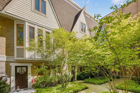 3151 North Honore Street Chicago IL 60657