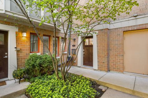 3151 North Honore Street Chicago IL 60657