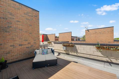3151 North Honore Street Chicago IL 60657