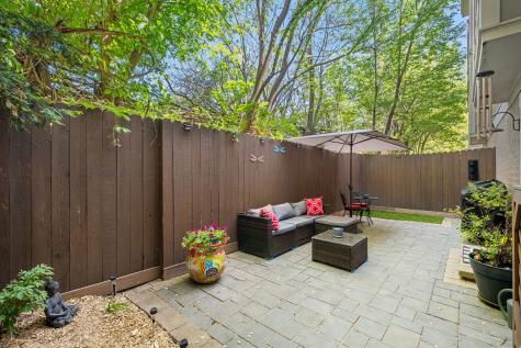 3151 North Honore Street Chicago IL 60657