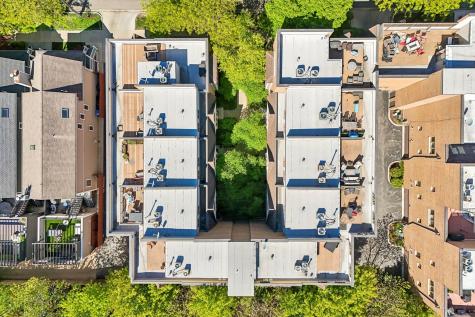 3151 North Honore Street Chicago IL 60657