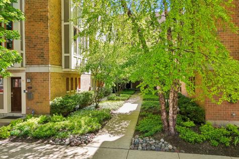 3151 North Honore Street Chicago IL 60657