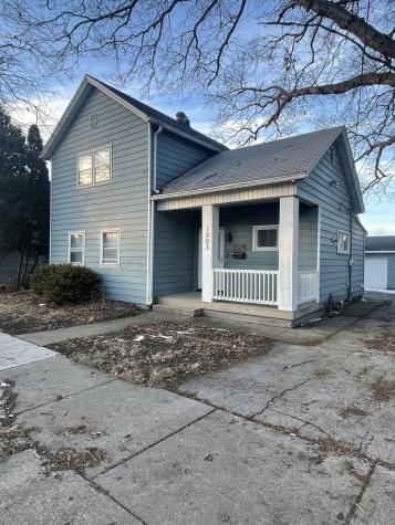 1503 West Locust Street Bloomington IL 61701