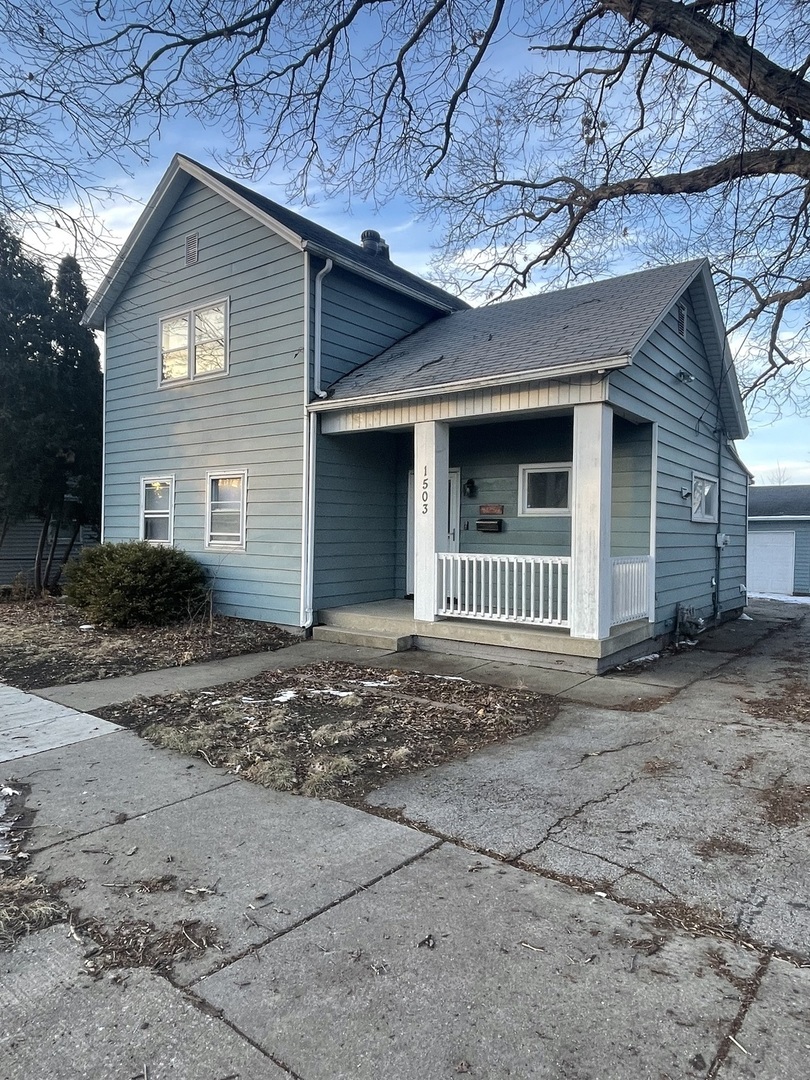 1503 West Locust Street Bloomington IL 61701