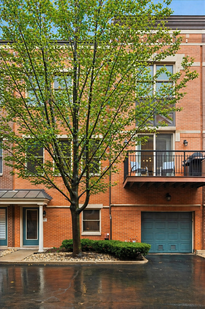 1012 South Loomis Street Chicago IL 60607