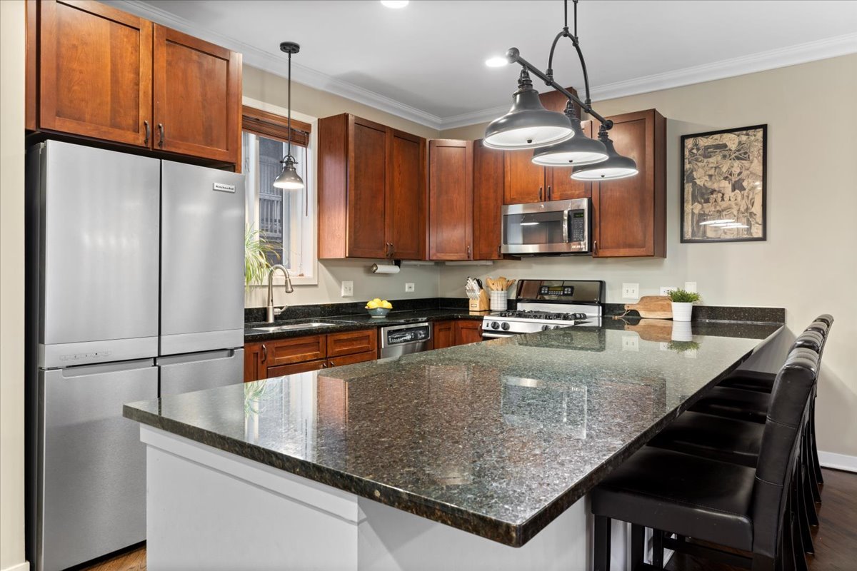 1012 South Loomis Street Chicago IL 60607