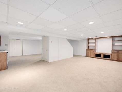 2S560 Seneca Drive Wheaton IL 60189