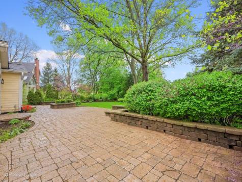 2S560 Seneca Drive Wheaton IL 60189