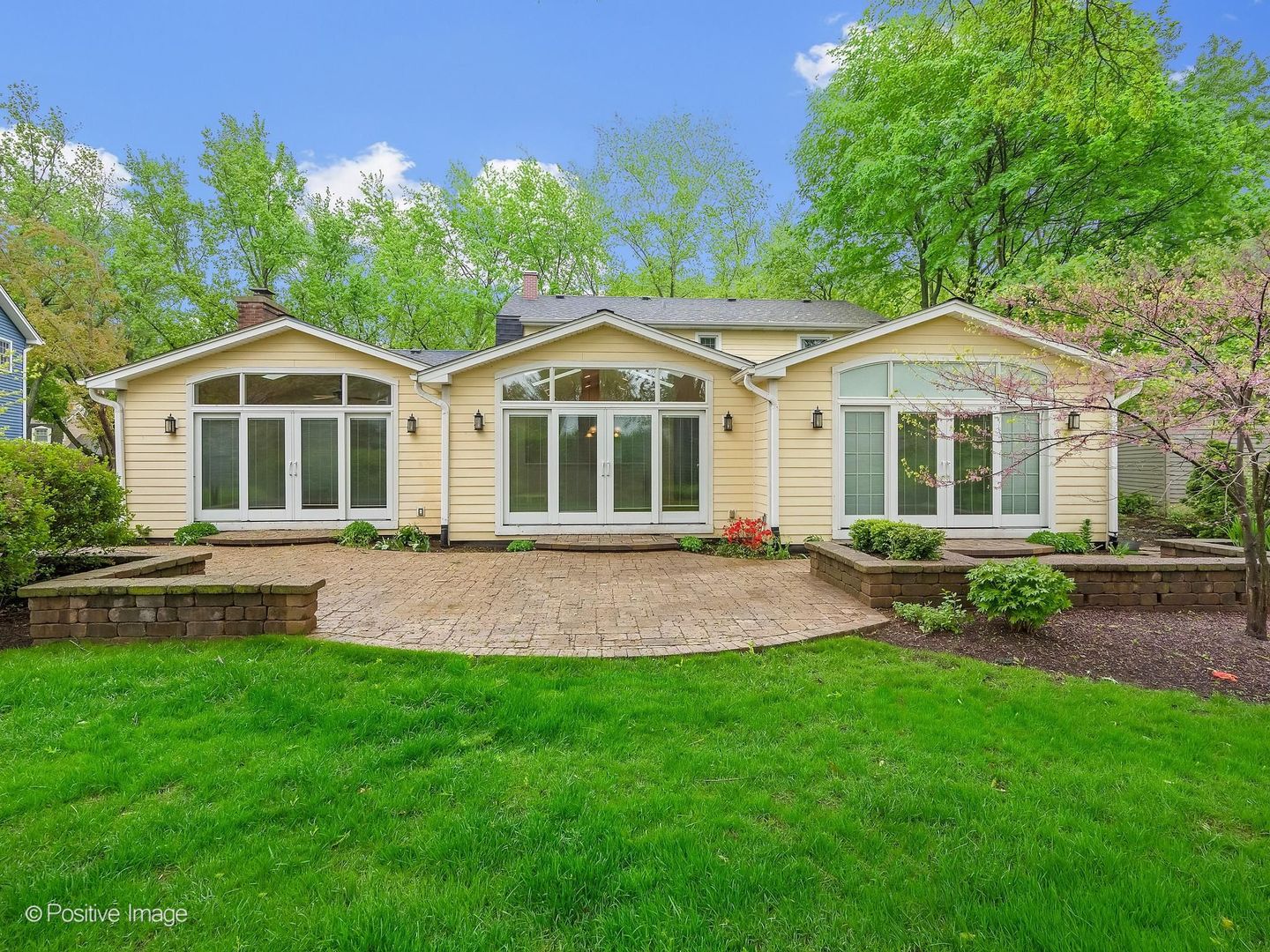 2S560 Seneca Drive Wheaton IL 60189