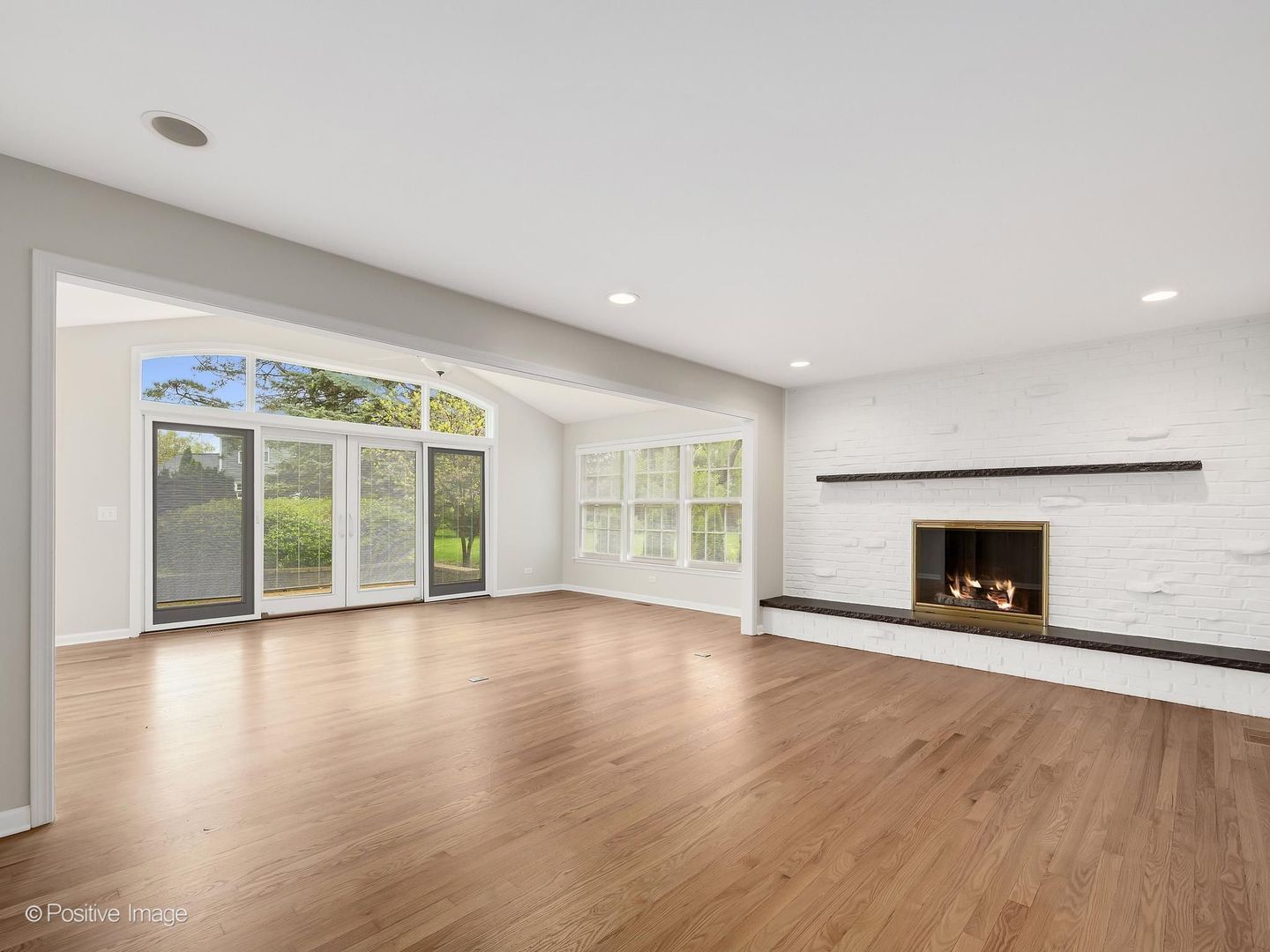 2S560 Seneca Drive Wheaton IL 60189