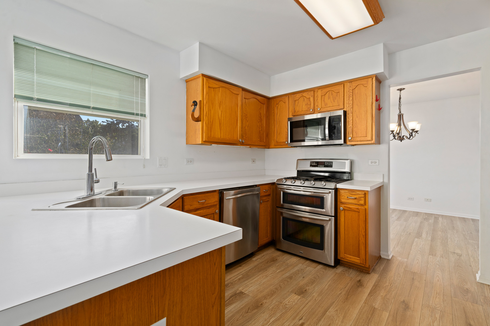 577 Greystone Lane Bolingbrook IL 60440