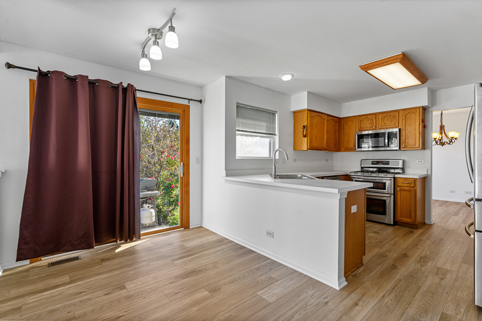 577 Greystone Lane Bolingbrook IL 60440