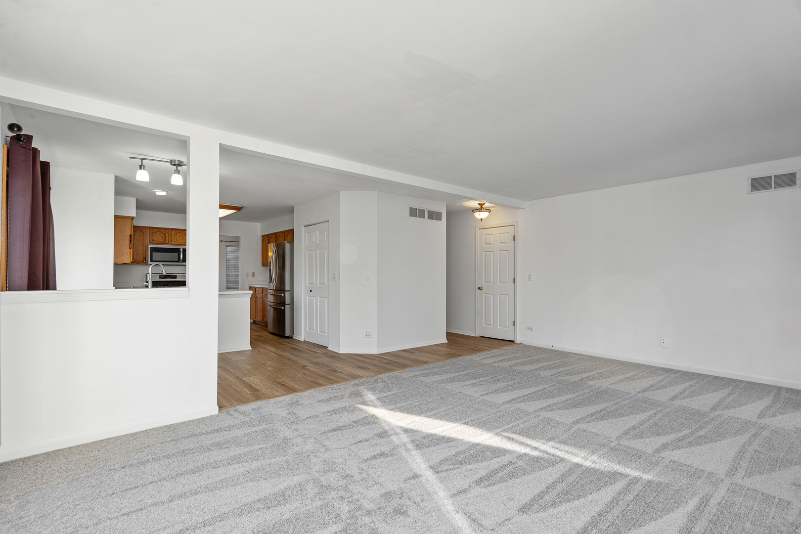 577 Greystone Lane Bolingbrook IL 60440