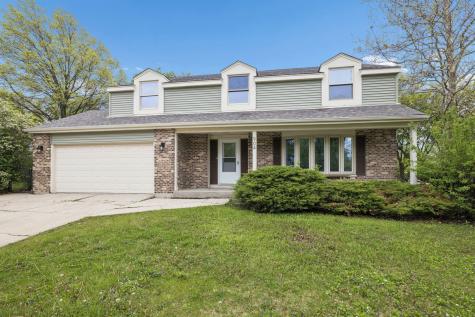 904 Iroquois Avenue Naperville IL 60563